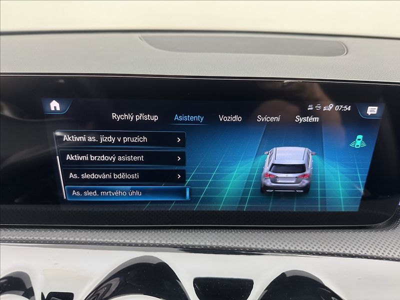 Mercedes-Benz Třídy A 1,3 AMG DPH KAMERA VÝHŘEV ČR - fotka 20 z 40