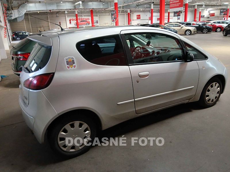 Mitsubishi Colt (2008) 1.3 - fotka 2 z 3