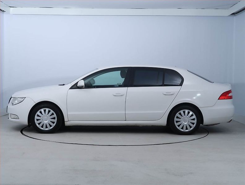Škoda Superb (2011) 1.6 TDI, Serv.kniha - fotka 3 z 14