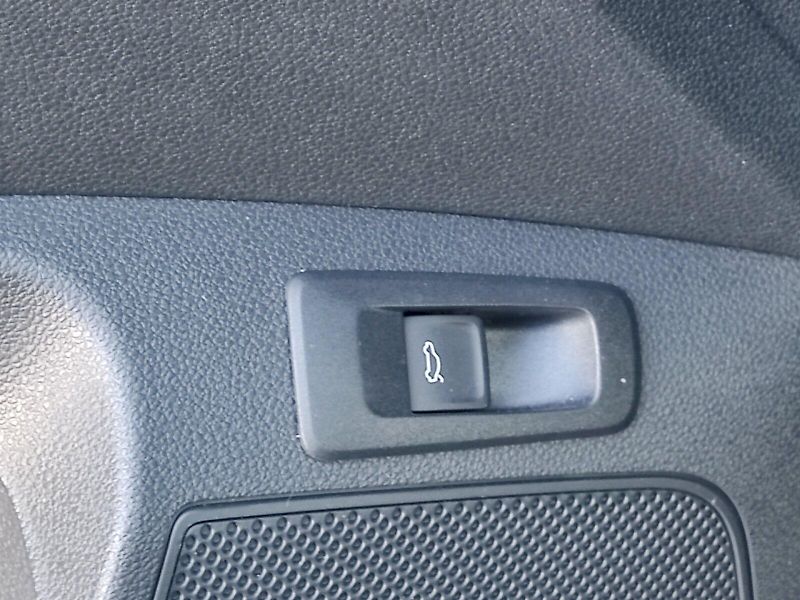 Škoda Karoq (2025) SportLine 1,5 Tsi  110 Kw - fotka 29 z 42