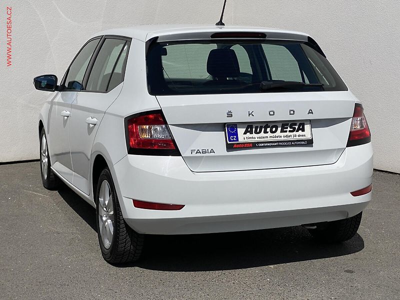 Škoda Fabia (2021) 1.0 TSi, ČR, Ambition - fotka 6 z 16