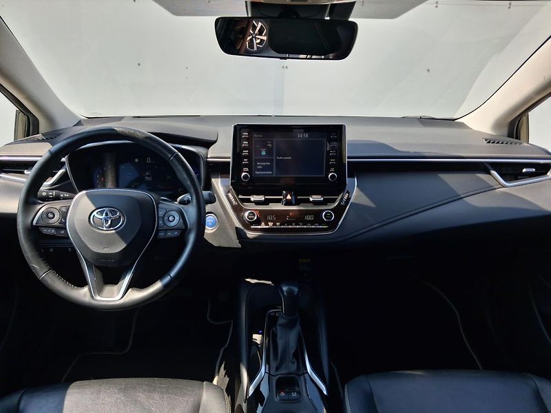 Toyota Corolla 1.8 HSD e-CVT Executive - fotka 5 z 27