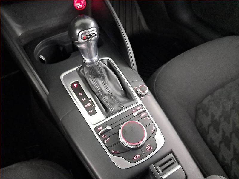 Audi A3 (2015) S-Line 1.6 TDI, Automat - fotka 13 z 20