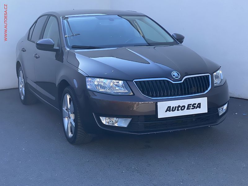 Škoda Octavia (2013) 1.2 TSi, Ambition, park.čidla - fotografie inzerátu