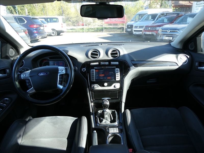 Ford Mondeo 2,2 TDCi NAVI, závěs, TITANIUM - fotka 25 z 39