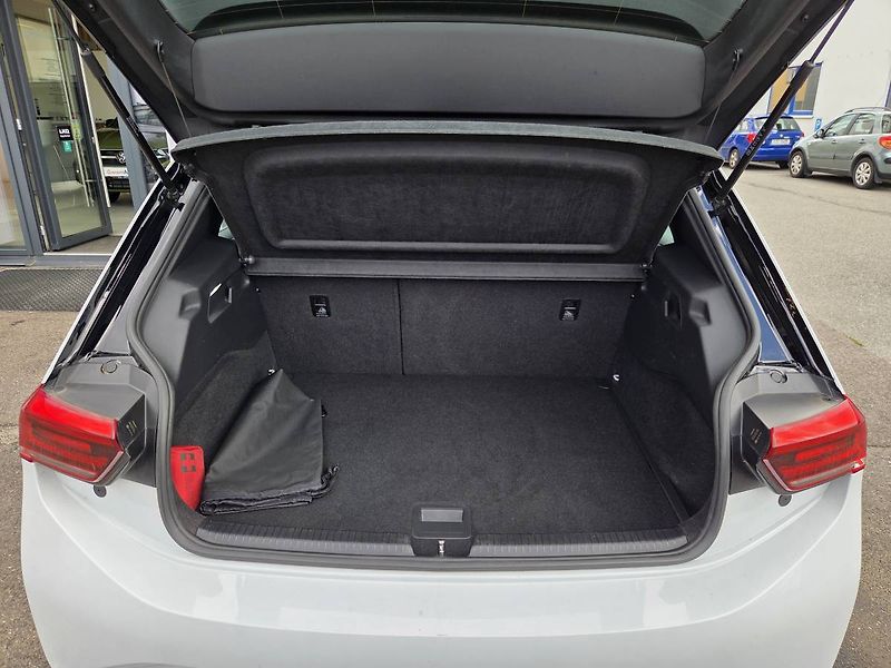 Volkswagen ID.3 (2022) Pro 150kW 62kWh - fotka 28 z 34