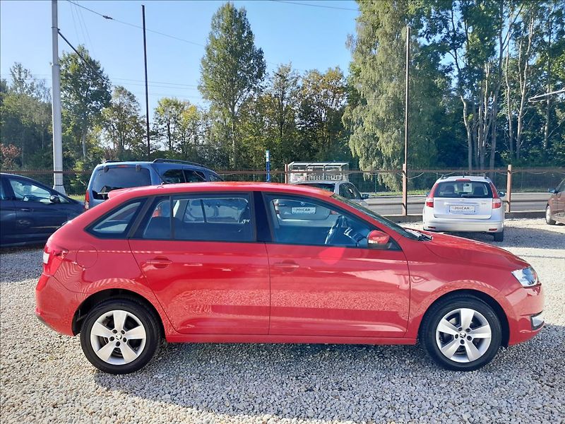 Škoda Rapid 1,2 TSI 66kW - fotka 8 z 51
