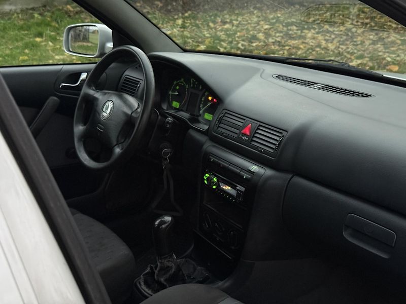Škoda Octavia (2001) I 1.9 TDi 66kw RV 2001 kombi - fotka 12 z 15