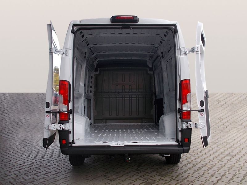 Opel Movano (2026) Van 3500 L2H2 2.2 CDTi 140k 6- - fotka 11 z 28