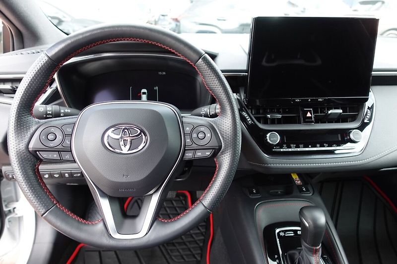 Toyota Corolla 1,8HSD GR Sport Dynamic - fotka 16 z 33