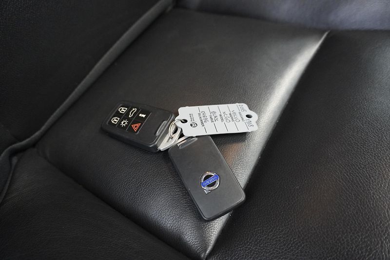 Volvo XC60 (2015) XC60  2,0 D4 AUTOMAT - fotka 30 z 30