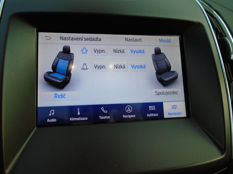 Ford S-MAX 2,0EcoBlue 140kW Vignale 8AT 7 - fotka 24 z 46