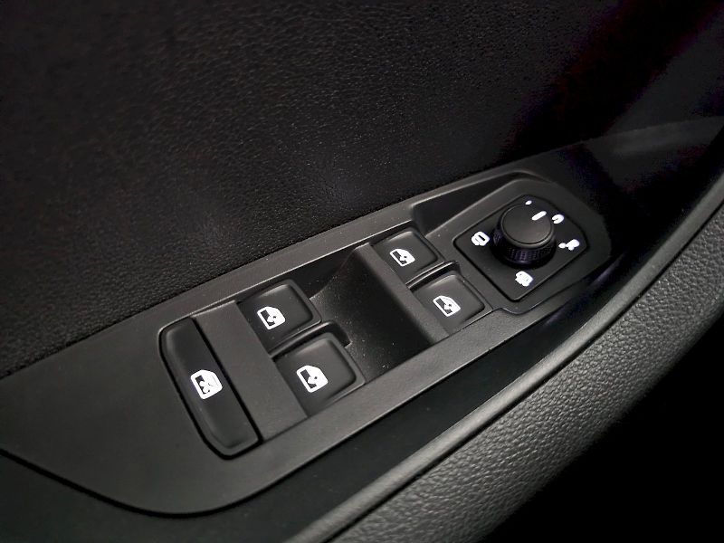 Škoda Karoq (2025) 1.5TSi 110kW DSG SPORTLINE TAŽ - fotka 26 z 35