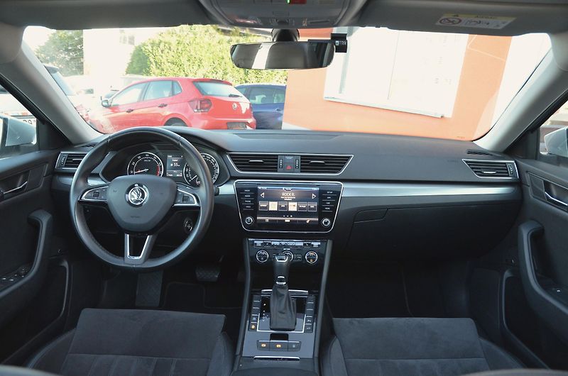 Škoda Superb (2017) 1.8 TSi DSG STYLE / ČR / PANO - fotka 22 z 46