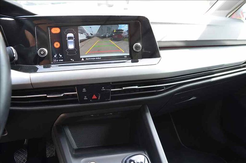 Volkswagen Golf (2021) KOMBI 1,0 TSI - fotka 10 z 20