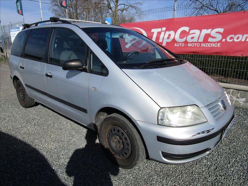 Volkswagen Sharan 1.9TDi aut. klima, 7 míst - fotka 3 z 43