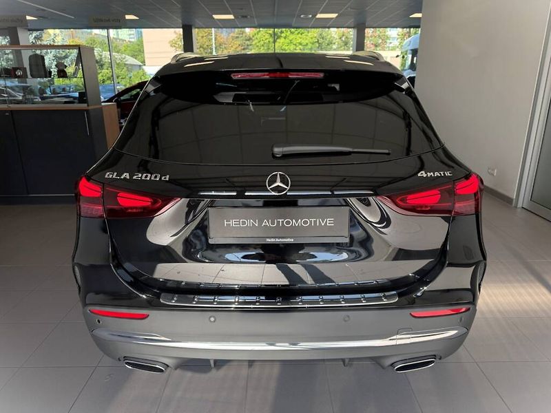 Mercedes-Benz GLA (2026) 200 d 4M - fotka 4 z 6