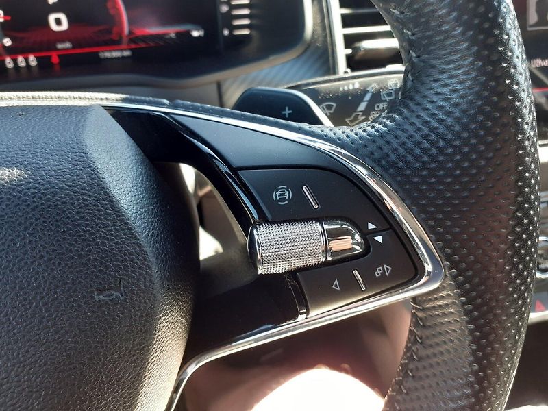 Škoda Kodiaq (2023) 2.0 TDi DSG 4x4 SPORT-LINE - fotka 11 z 34