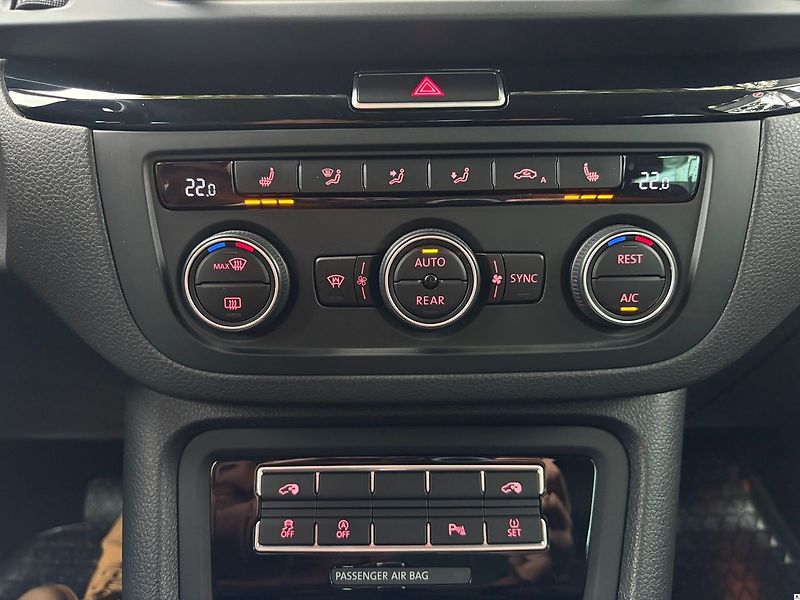 Volkswagen Sharan 2.0TDi/135kW/2017/DSG/Highline - fotka 30 z 54