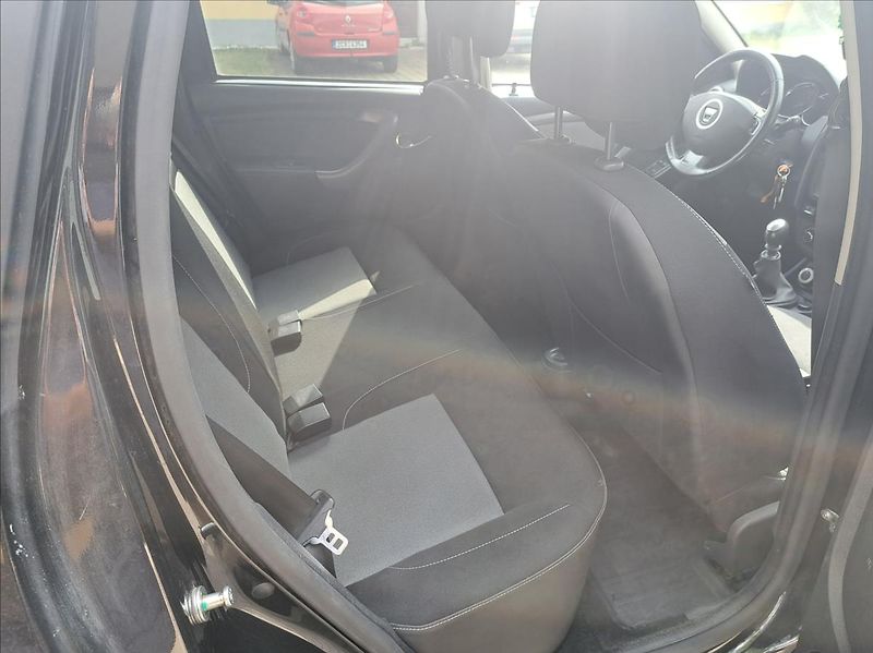 Dacia Duster 1,5 dCi Black edition - fotka 43 z 48