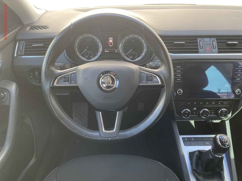 Škoda Octavia (2019) 1.6 TDi, Ambition, navi - fotka 11 z 17