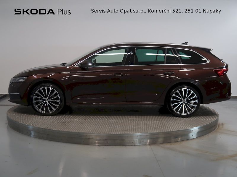 Škoda Octavia (2025) EXCLUSIVE SELECTION 2.0TDI 110 - fotka 3 z 43