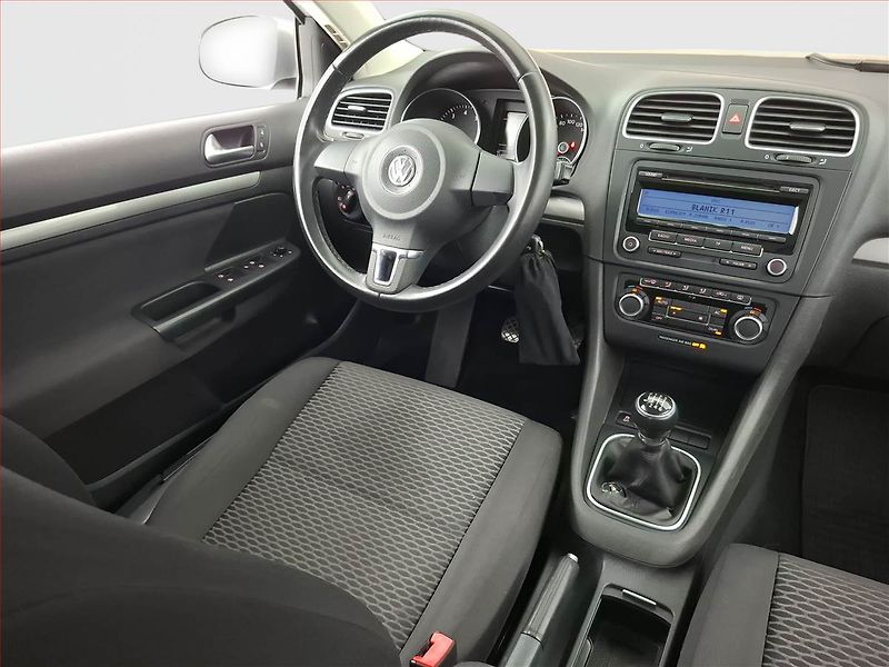 Volkswagen Golf (2010) 1.2 TSI, Tempomat - fotka 7 z 14