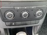 Škoda Yeti (2012) 1.2 TSi, AC, výhřev sed - náhled 13