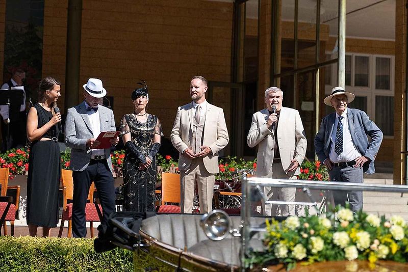 Automobilové skvosty byly k vidění v sobotu v lázeňském městě, kde se při závěru akce Concours d’Elegance Luhačovice 2026 představilo více než 50 historických automobilů z několika evropských zemí.