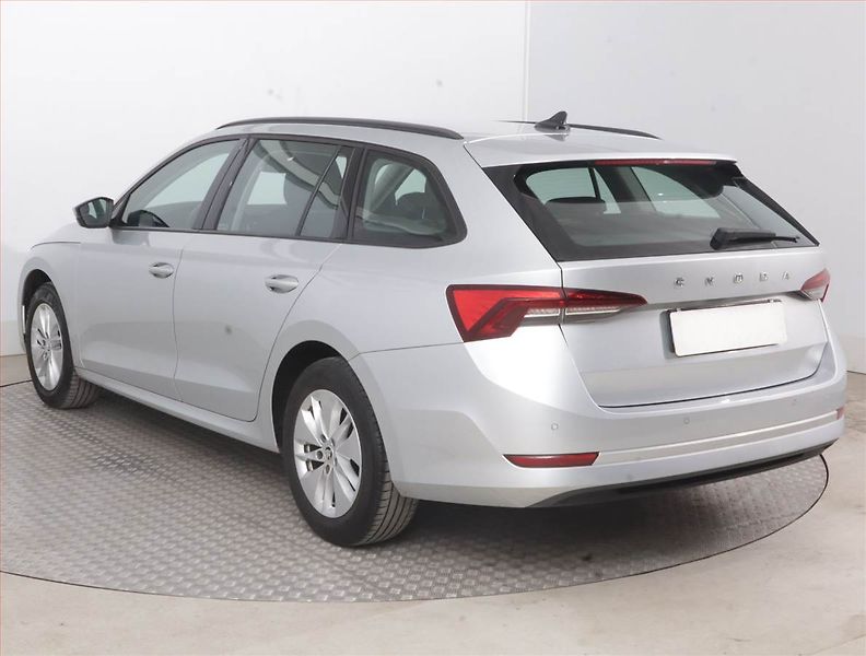 Škoda Octavia (2023) Ambition 2.0 TDI - fotka 4 z 16