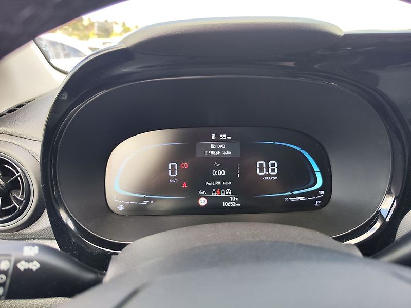 Hyundai i10 1.0i/46kW Smart 15 - fotka 13 z 28