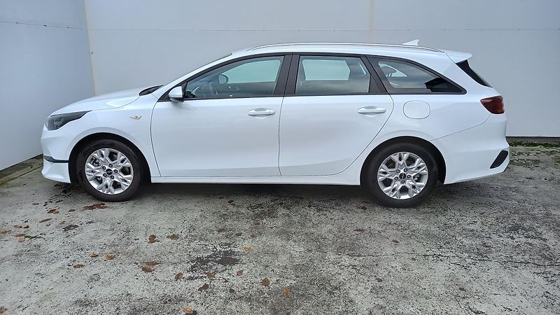 Kia Ceed SW (2025) 1,5 T-GDi SPIN záruka 6 let ! - fotka 3 z 12