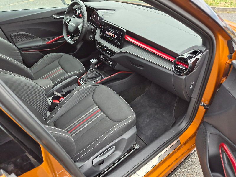 Škoda Fabia (2025) Monte Carlo 1.0TSi 85kW 7°auto - fotka 20 z 29