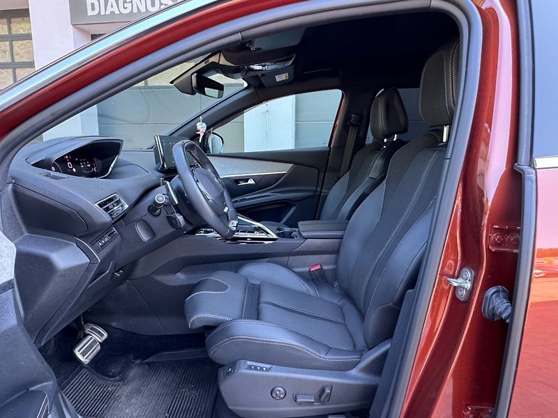 Peugeot 5008 (2023) 1.5 HDi GT EAT8 - fotka 9 z 44