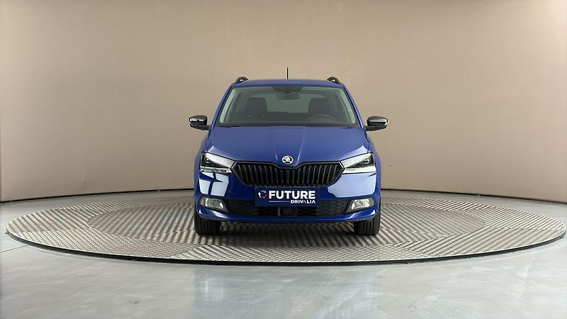 Škoda Fabia 1.0 TSI Black Combi - fotka 3 z 23