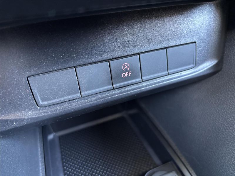 Volkswagen Caddy 1,4 TGI 81kW CNG Maxi Dílna - fotka 31 z 34
