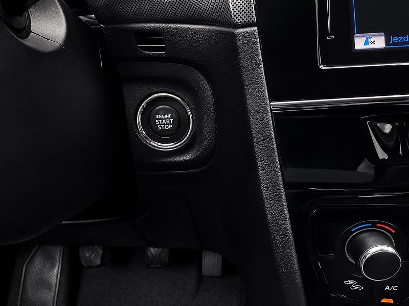 Suzuki Vitara (2020) 1.4 BoosterJet 103 kW LIMITED - fotka 27 z 33