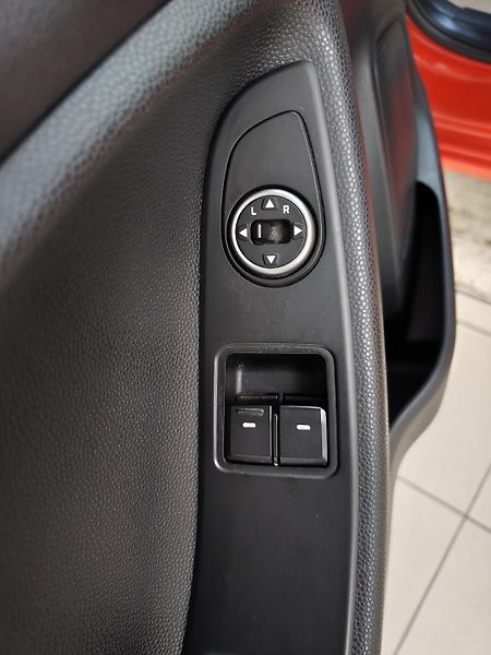 Hyundai i20 (2019) 1.2i 55kW MT Classic Club - fotka 14 z 19