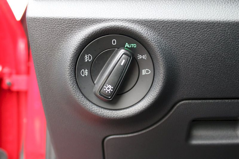 Škoda Kamiq (2024) Fresh 1.0TSI / 81kW 7°DSG - fotka 12 z 24