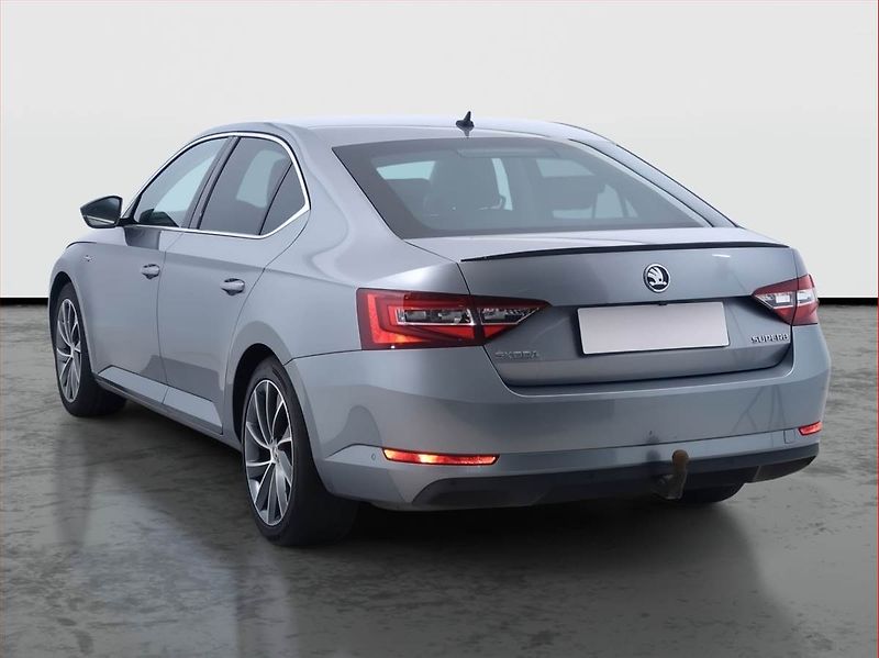 Škoda Superb (2019) Laurin&Klement 2.0 TDI, 4X4 - fotka 4 z 19