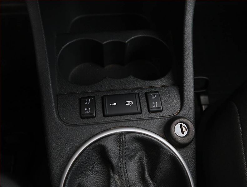 Škoda Roomster (2007) 1.4 16V, po STK, Tažné - fotka 15 z 18