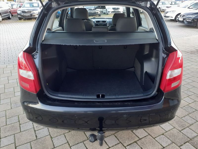 Škoda Fabia (2009) KOMBI 1.4 16V - fotka 15 z 25