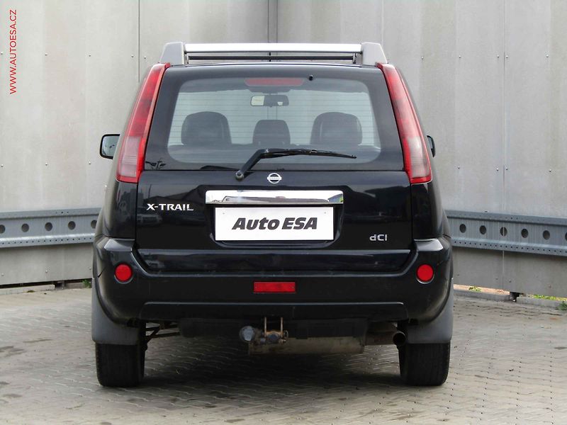Nissan X-Trail (2004) 2.0 dCi 4x4, 2.maj,ČR, Ac - fotka 5 z 21