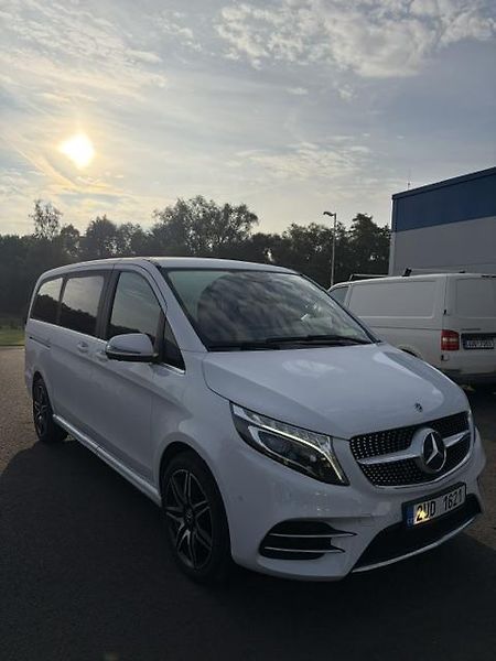 Mercedes-Benz Třídy V (2021) V 300 d 4MATIC AMG Line long - fotka 2 z 27