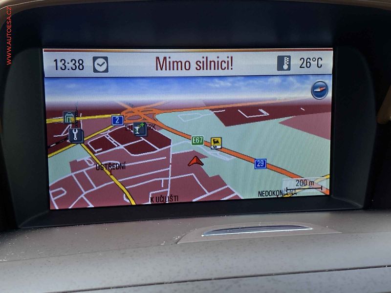 Opel Zafira (2012) 2.0 CDTi, 1.maj,ČR, AT - fotka 17 z 19