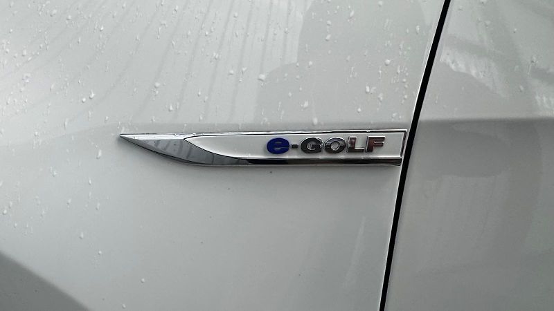 Volkswagen e-Golf (2018) 100KW - fotka 2 z 24
