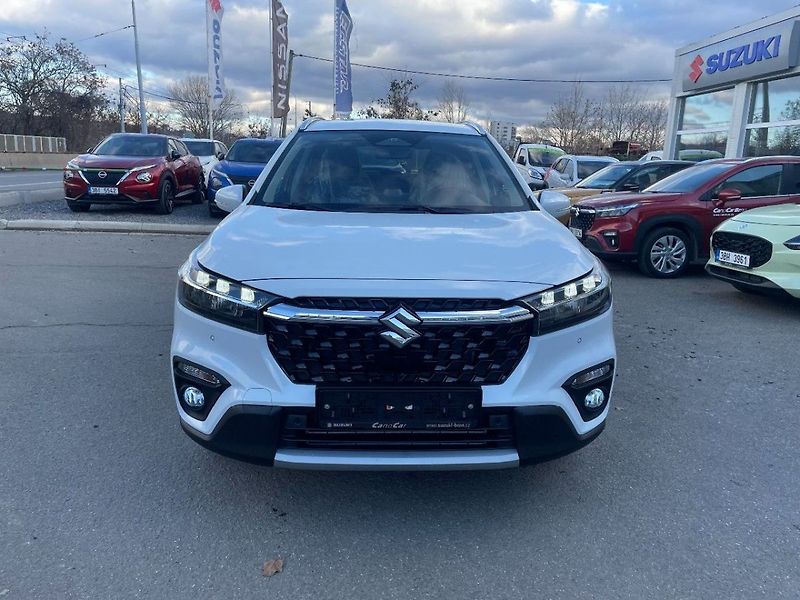 Suzuki S-Cross 4x4 Premium - fotka 2 z 10