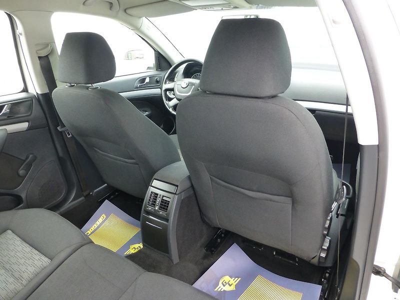 Škoda Octavia (2012) 1,2TSI-77KW*KLIMA***TAŽNÉ* - fotka 20 z 23