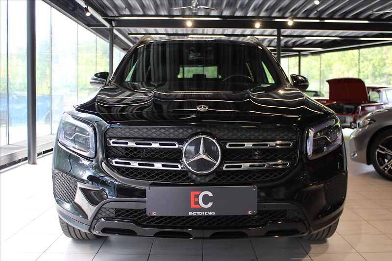 Mercedes-Benz GLB 220d 4MATIC MBEAM/Pano/Night/M - fotka 2 z 29