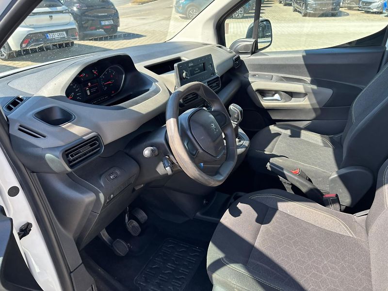 Peugeot Rifter (2020) ACTIVE 1.5 BlueHDi 100 k - fotka 11 z 18
